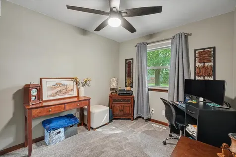 29 Dunlap Sidney IL 61877