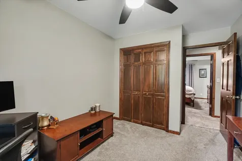 29 Dunlap Sidney IL 61877