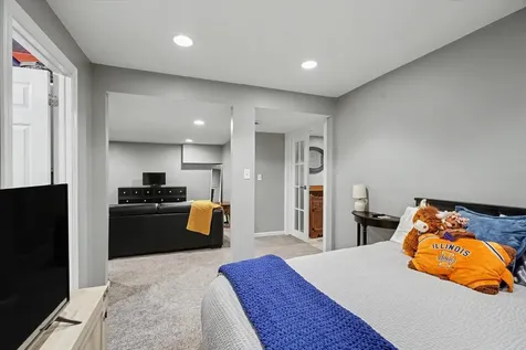29 Dunlap Sidney IL 61877