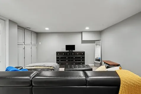 29 Dunlap Sidney IL 61877