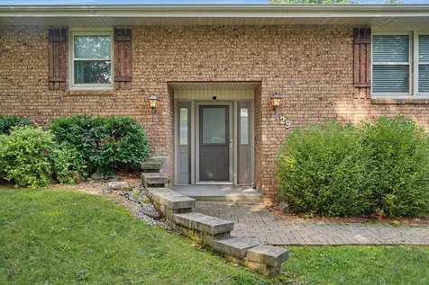 29 Dunlap Sidney IL 61877