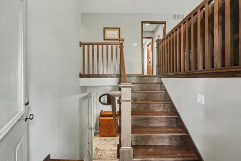 29 Dunlap Sidney IL 61877