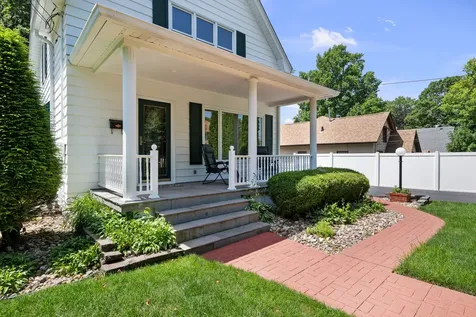 1342 45TH Avenue Rock Island IL 61201