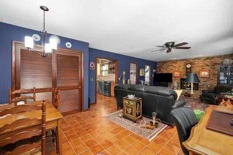 1342 45TH Avenue Rock Island IL 61201