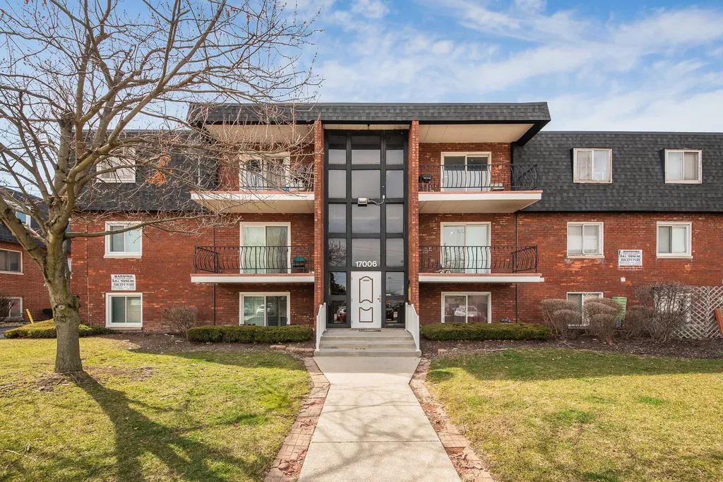 17006 Novak Drive Hazel Crest IL 60429