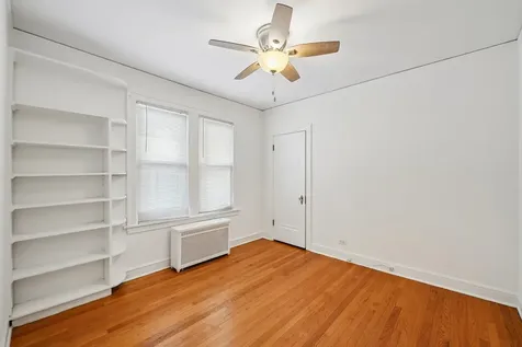 6638 North Trumbull Avenue Lincolnwood IL 60712