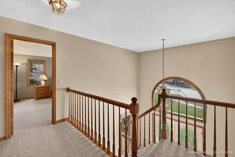 425 Brentwood Court Roselle IL 60172