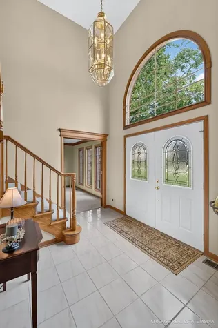 425 Brentwood Court Roselle IL 60172