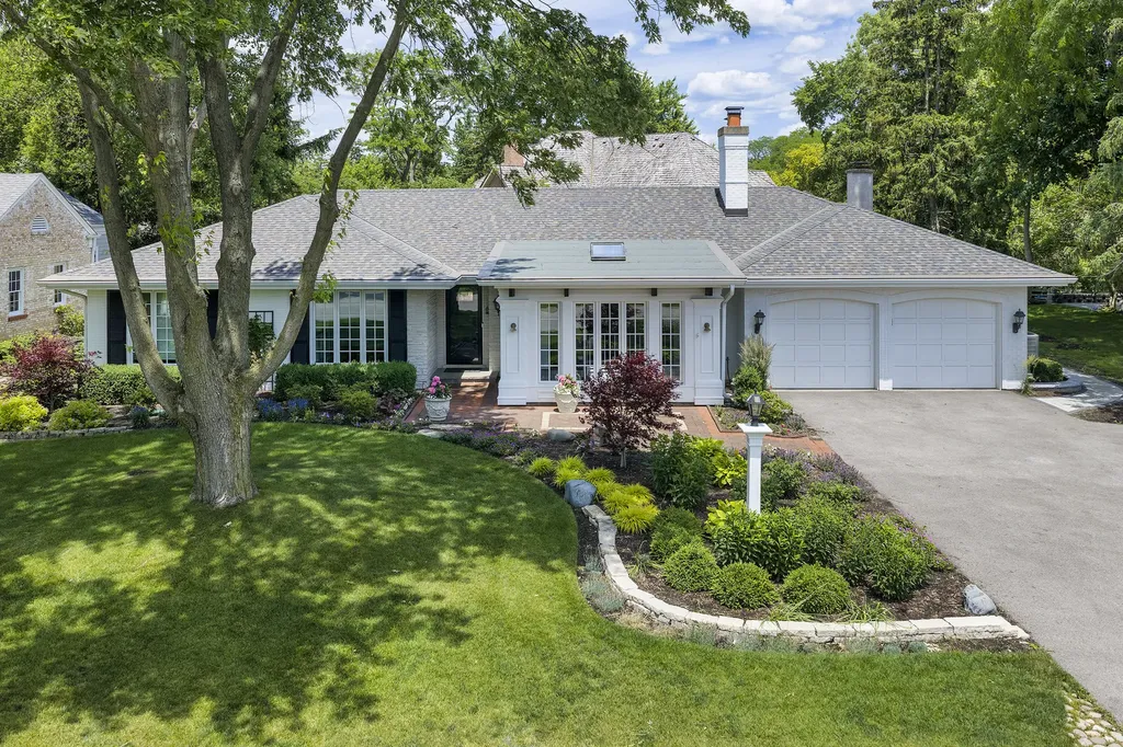 1224 Ridgewood Drive Northbrook IL 60062