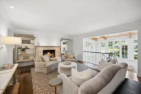 1224 Ridgewood Drive Northbrook IL 60062