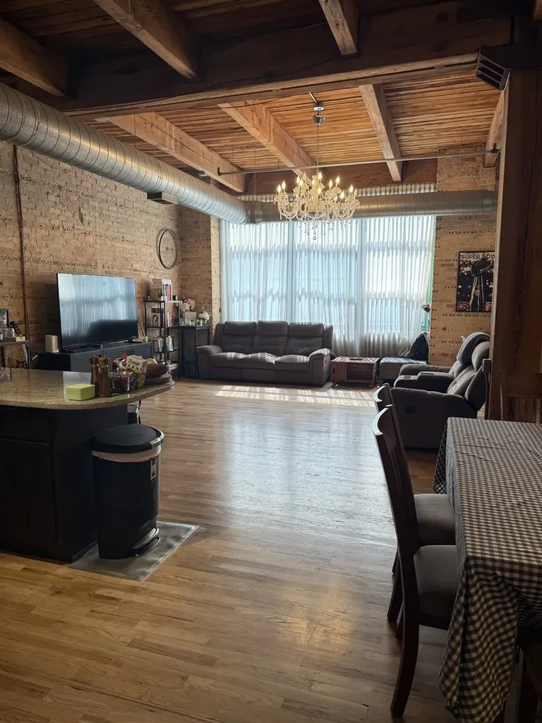 1017 West Washington Boulevard Chicago IL 60607