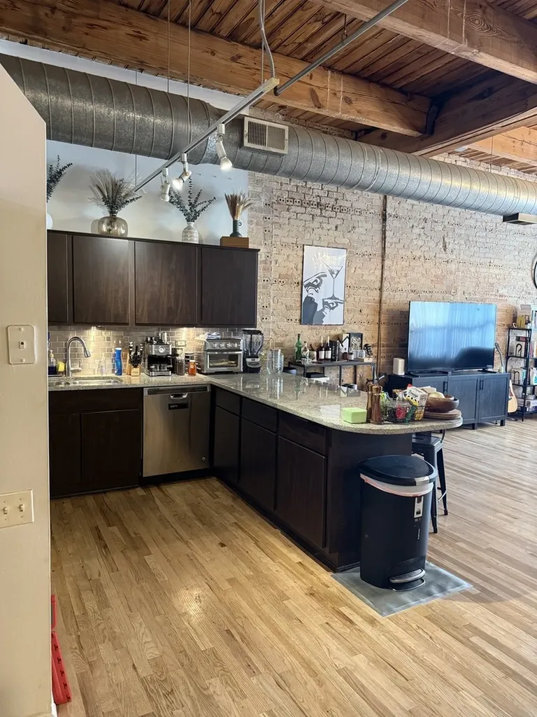 1017 West Washington Boulevard Chicago IL 60607