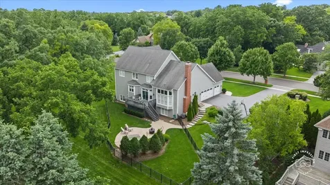 3406 Greenwood Lane St. Charles IL 60175