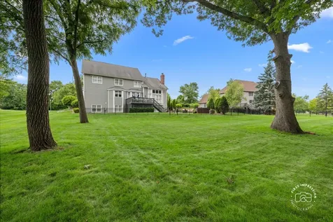 3406 Greenwood Lane St. Charles IL 60175