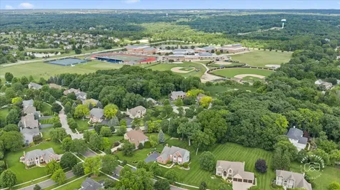 3406 Greenwood Lane St. Charles IL 60175