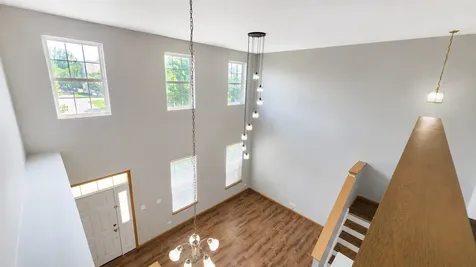 2255 Georgetown Circle Aurora IL 60503