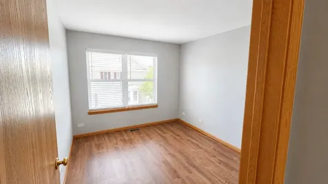2255 Georgetown Circle Aurora IL 60503