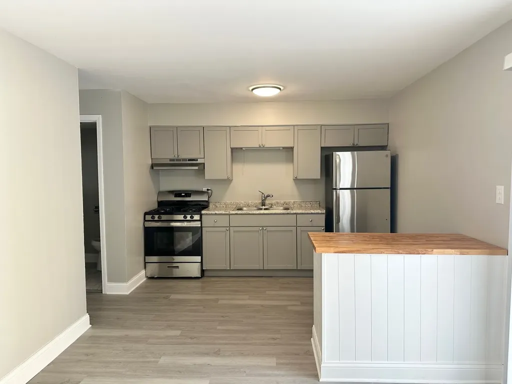 1719 East Roosevelt Road Wheaton IL 60187