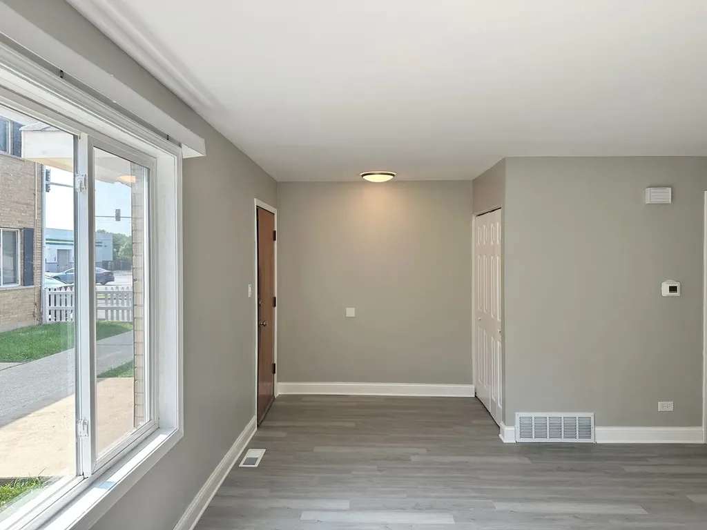 1719 East Roosevelt Road Wheaton IL 60187