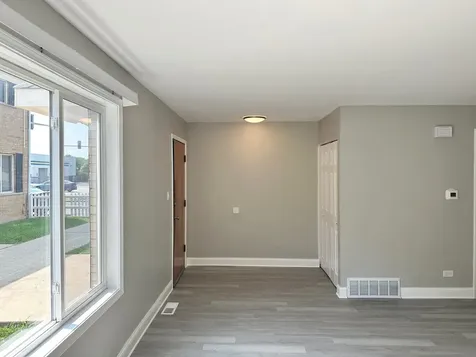 1719 East Roosevelt Road Wheaton IL 60187
