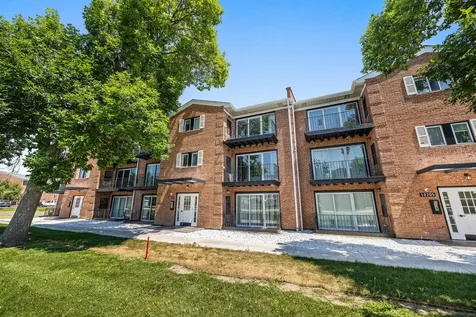 10217 Dearlove Road Glenview IL 60025