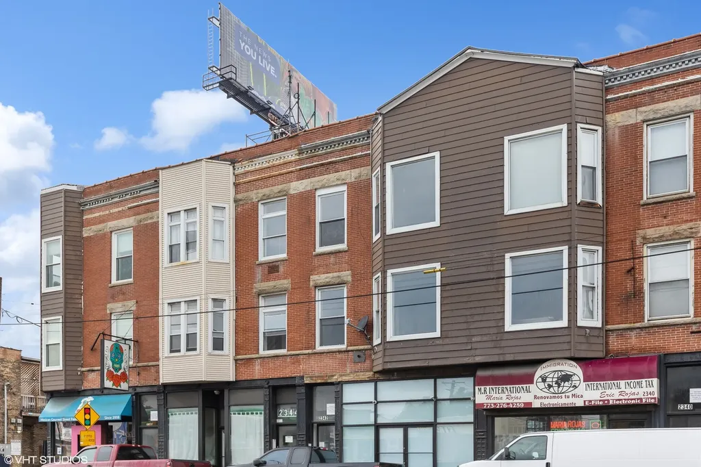 2342 West Fullerton Avenue Chicago IL 60647