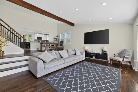 2217 Westwood Drive Hillside IL 60162