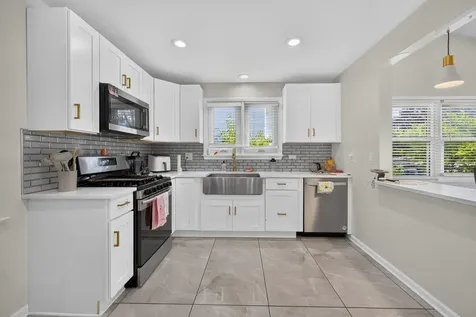 2217 Westwood Drive Hillside IL 60162