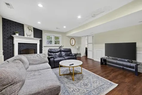 2217 Westwood Drive Hillside IL 60162