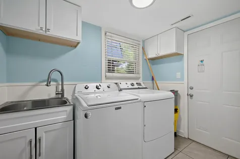 2217 Westwood Drive Hillside IL 60162