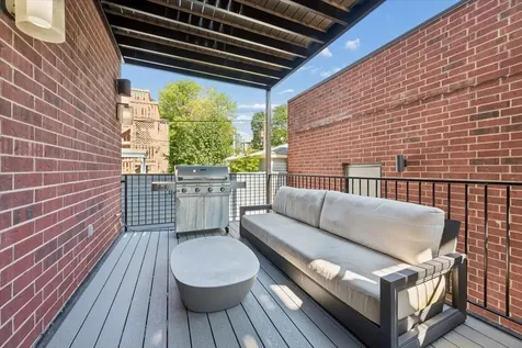 925 West Montana Street Chicago IL 60614