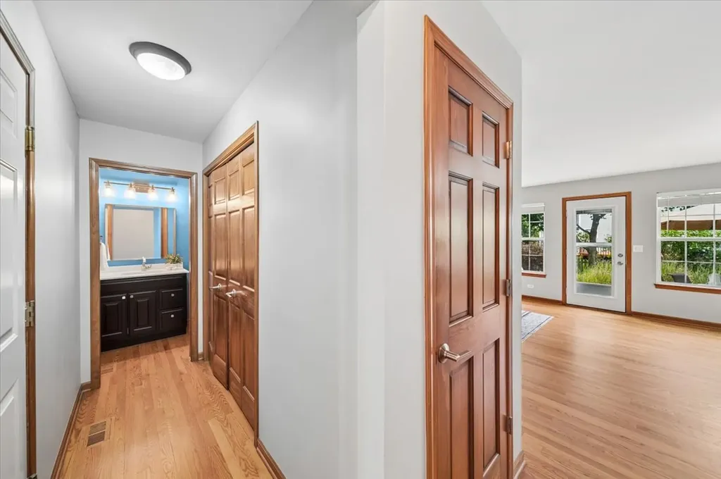 3423 Interlochen Lane Naperville IL 60564