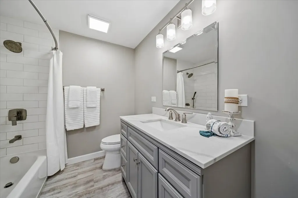 3423 Interlochen Lane Naperville IL 60564