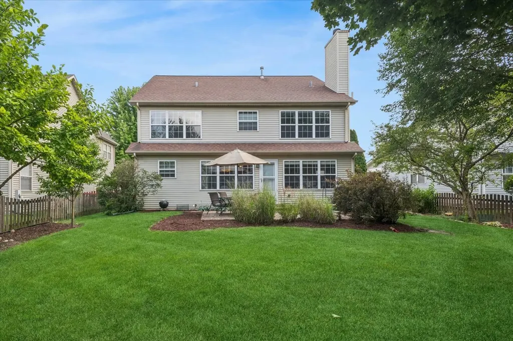 3423 Interlochen Lane Naperville IL 60564