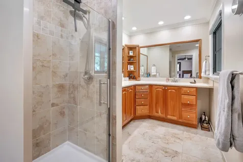 6N302 Oakwood Drive St. Charles IL 60175