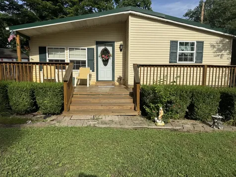 108 Robin Drive Benton IL 62812