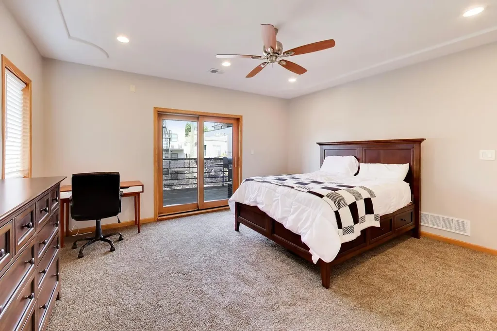 1026 North Ashland Avenue Chicago IL 60622