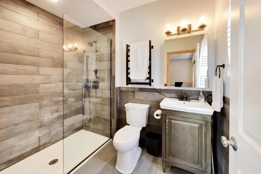 1026 North Ashland Avenue Chicago IL 60622