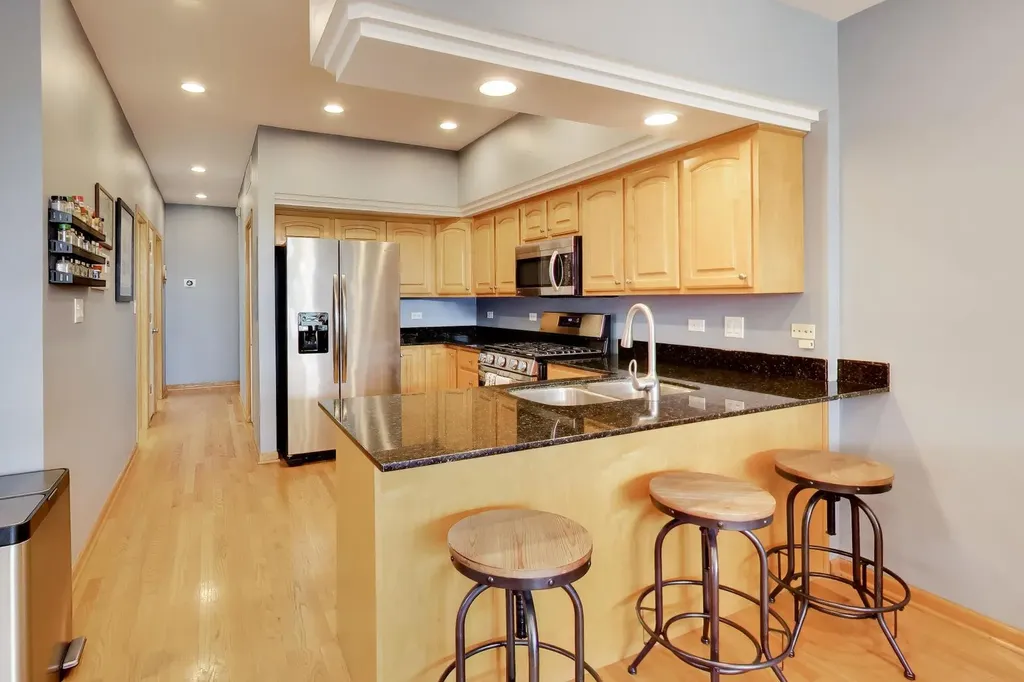 1026 North Ashland Avenue Chicago IL 60622