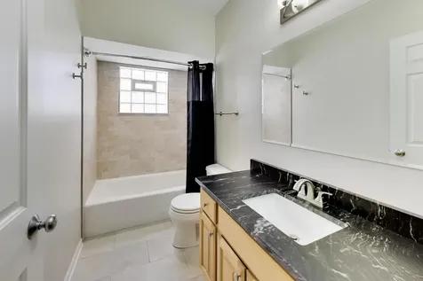 1026 North Ashland Avenue Chicago IL 60622
