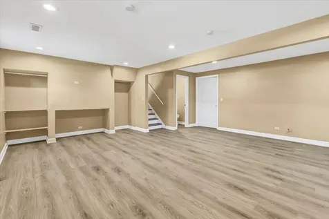 1460 Indian Hill Avenue Hanover Park IL 60133