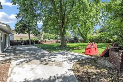 1460 Indian Hill Avenue Hanover Park IL 60133