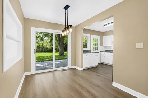 1460 Indian Hill Avenue Hanover Park IL 60133