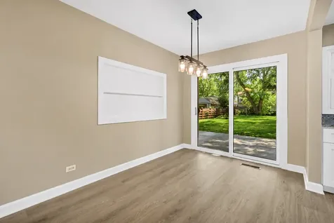 1460 Indian Hill Avenue Hanover Park IL 60133
