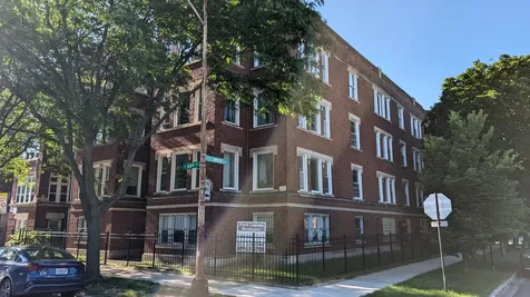 607 East 60th Street Chicago IL 60637
