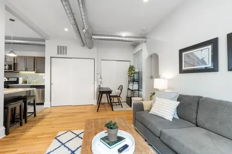 846 West Sheridan Road Chicago IL 60613
