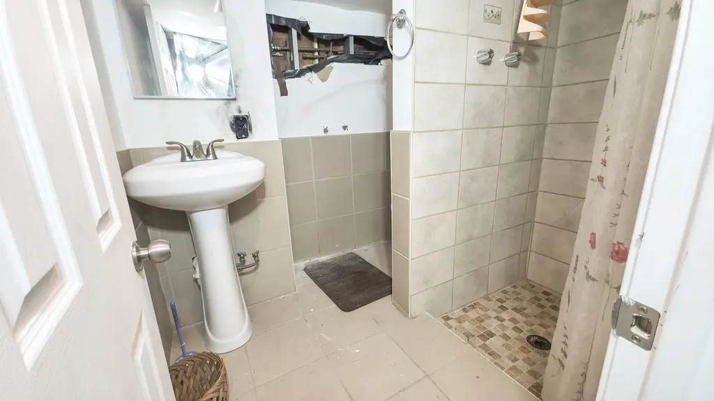 6318 South Wolcott Avenue Chicago IL 60636