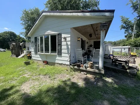 215 Jefferson Street Metcalf IL 61940