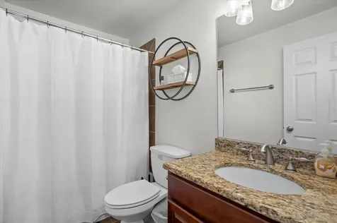 3734 North Wilton Avenue Chicago IL 60613