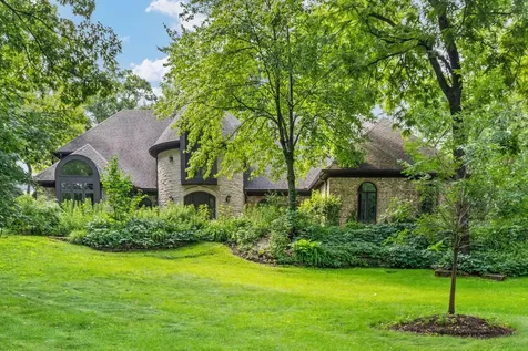 41w087 Highwood Court Campton Hills IL 60119